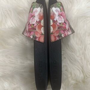 Gucci slides multicolor floral print